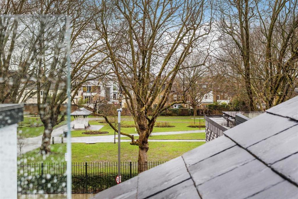 דירות לונדון Luxurious Hidden Gem In Wandsworth מראה חיצוני תמונה
