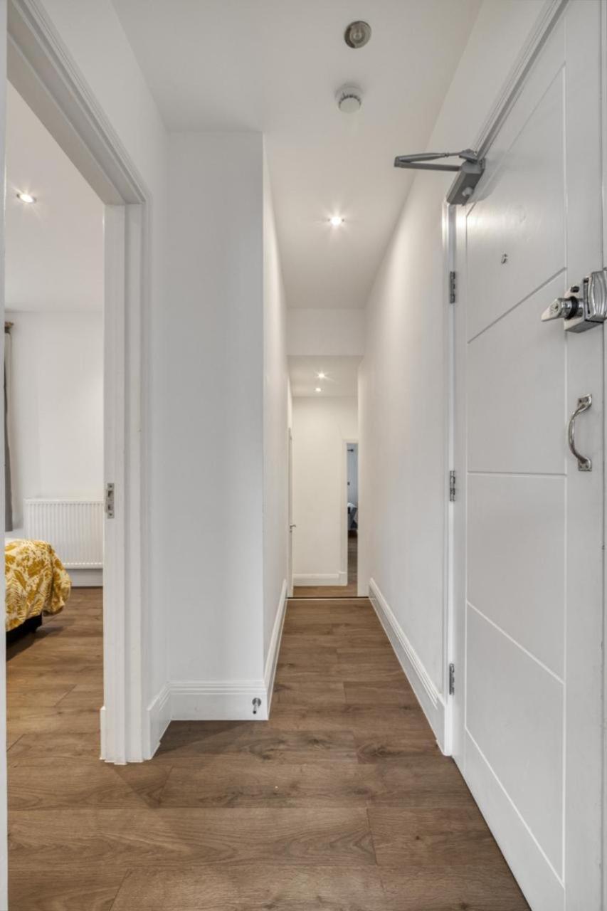 דירות לונדון Luxurious Hidden Gem In Wandsworth מראה חיצוני תמונה