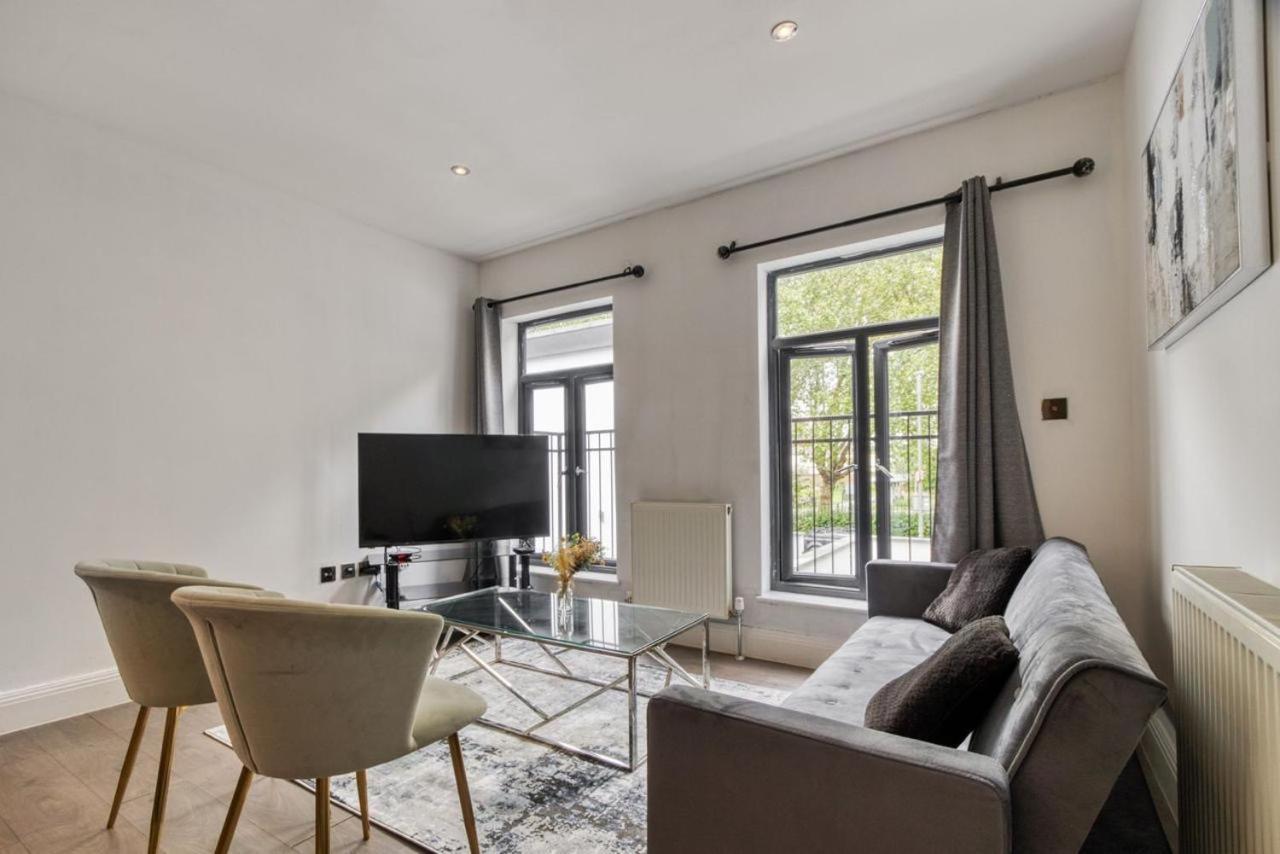 דירות לונדון Luxurious Hidden Gem In Wandsworth מראה חיצוני תמונה