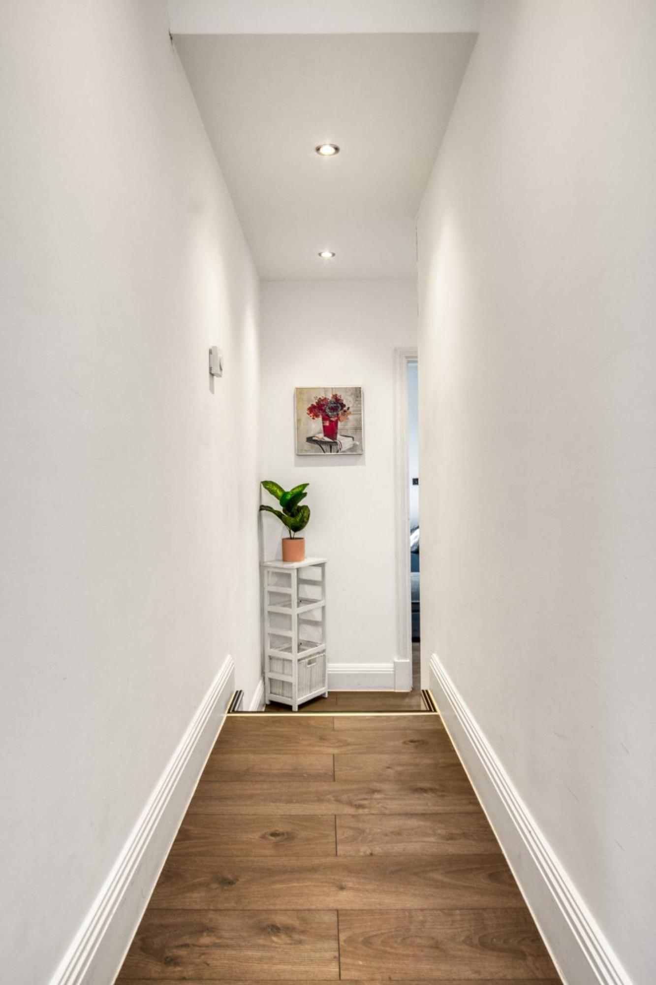 דירות לונדון Luxurious Hidden Gem In Wandsworth מראה חיצוני תמונה
